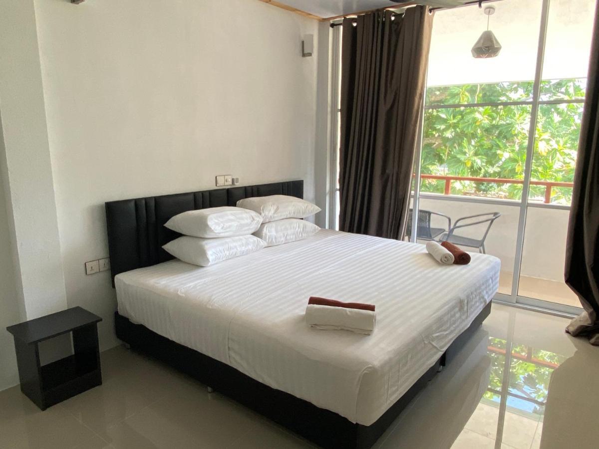 Dacha Thoddoo White Sand Екстериор снимка
