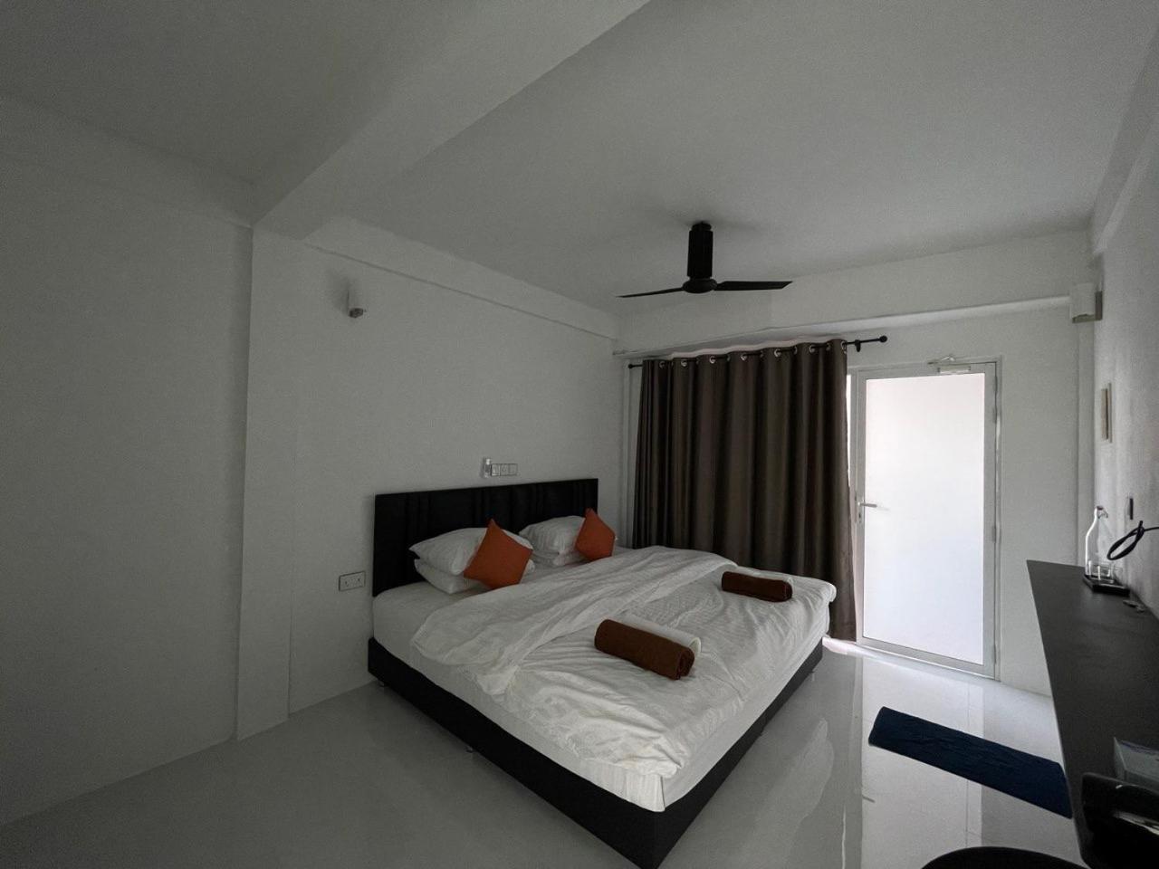 Dacha Thoddoo White Sand Екстериор снимка